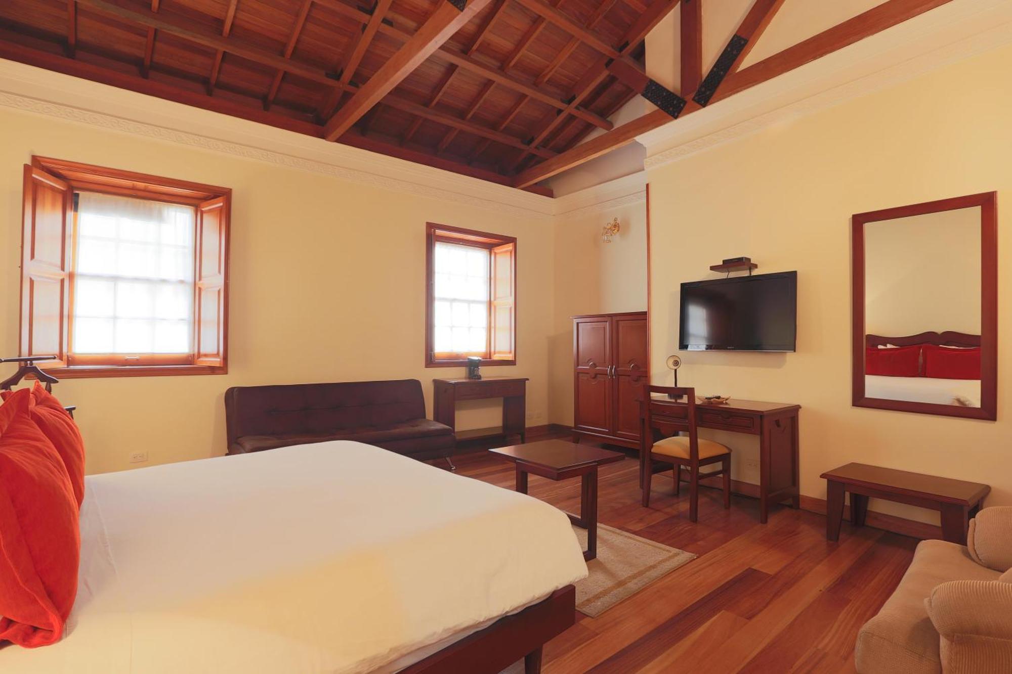 Deluxe Junior Suite